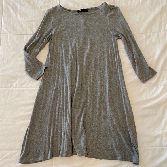 Gray basic mini-dress 🤍 - Picture 1 of 3